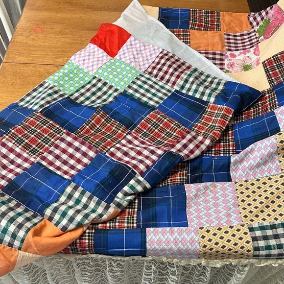 VTG Handmade Patchwork Quilt 42x86 Plaid Floral Fabric Lace Embroidery Cottage - Picture 8 of 15